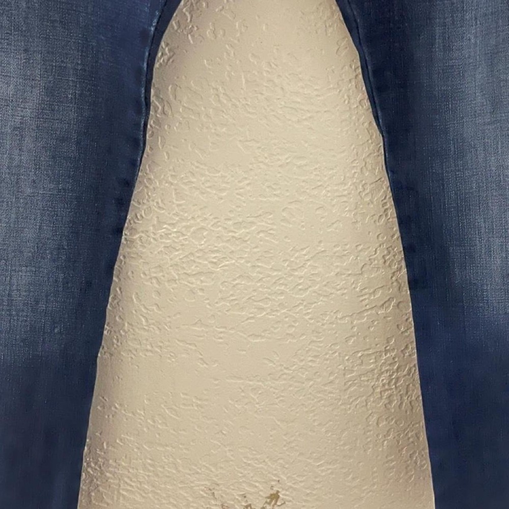 NWOT Wrangler Women's Straight Leg blue jeans Size 31x32 - Picture 3 of 8